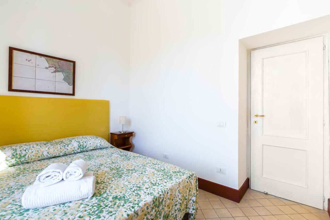 Lopez 20 A Big Family Apartment By Napoliapartments Exterior foto