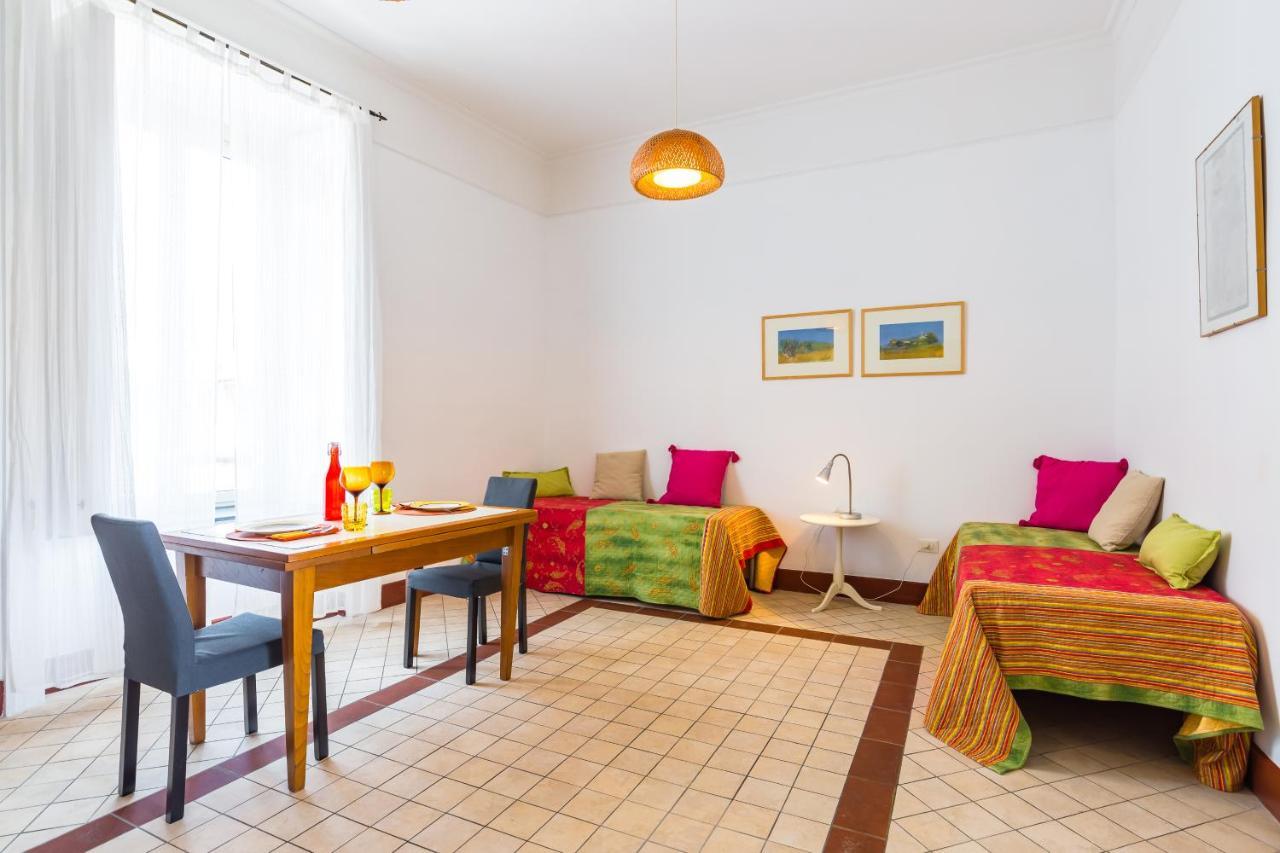 Lopez 20 A Big Family Apartment By Napoliapartments Exterior foto