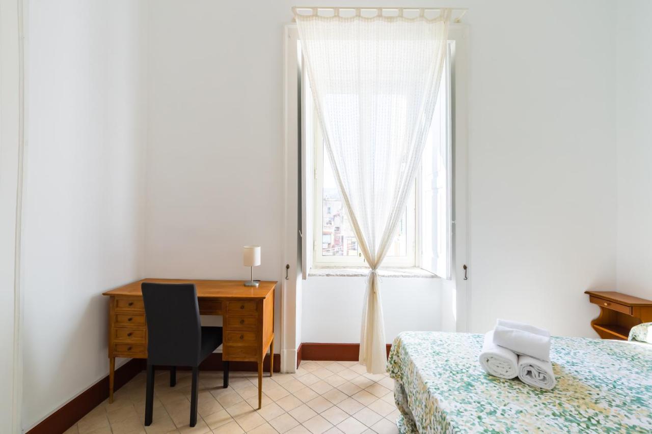 Lopez 20 A Big Family Apartment By Napoliapartments Exterior foto