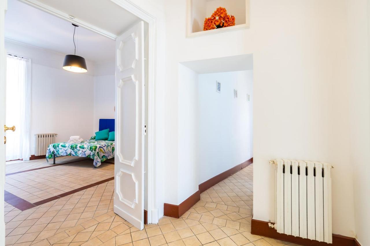 Lopez 20 A Big Family Apartment By Napoliapartments Exterior foto