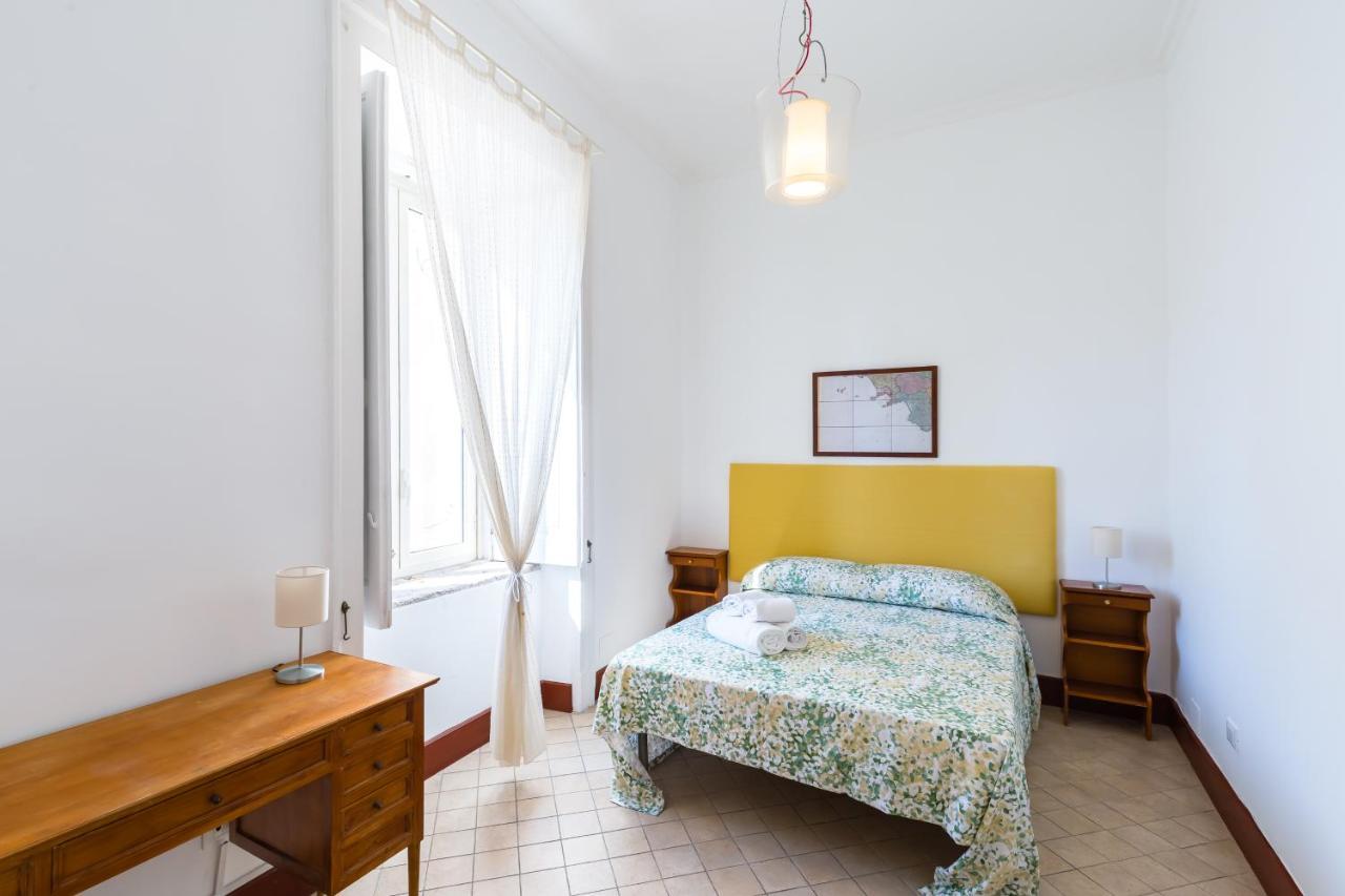 Lopez 20 A Big Family Apartment By Napoliapartments Exterior foto
