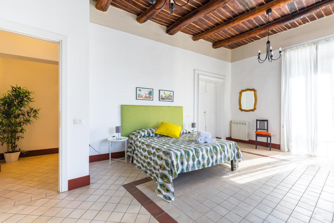 Lopez 20 A Big Family Apartment By Napoliapartments Exterior foto