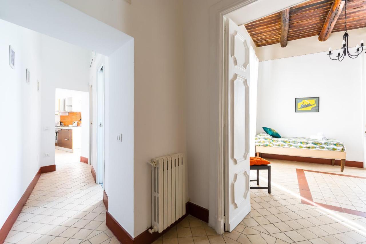 Lopez 20 A Big Family Apartment By Napoliapartments Exterior foto